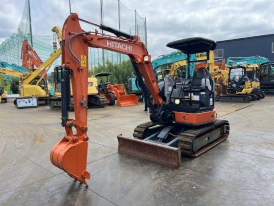 Мини-экскаватор Hitachi ZX30U-5B