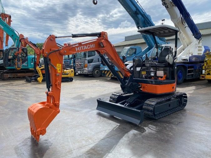 Мини-экскаватор Hitachi ZX27U-3