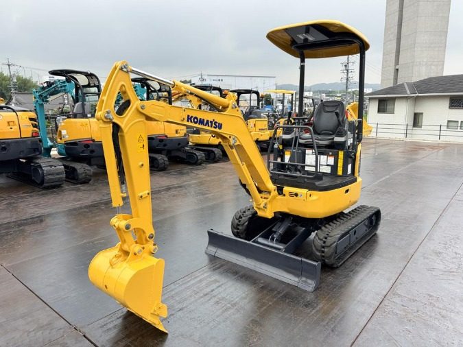 Мини-экскаватор Komatsu PC18MR-3