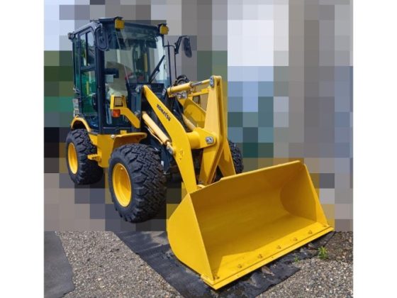 Фронтальный погрузчик Komatsu WA40-8
