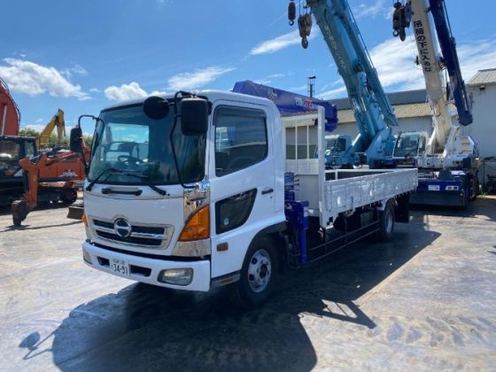 Грузовик Hino PB-FC6JKFA
