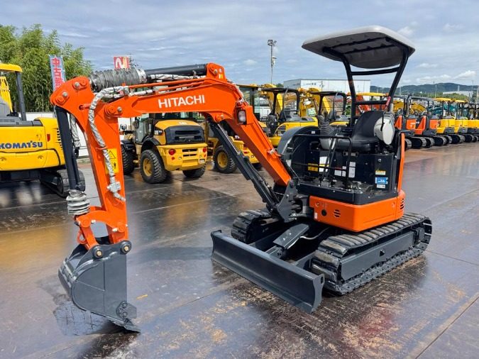Мини-экскаватор Hitachi ZX20U-5A
