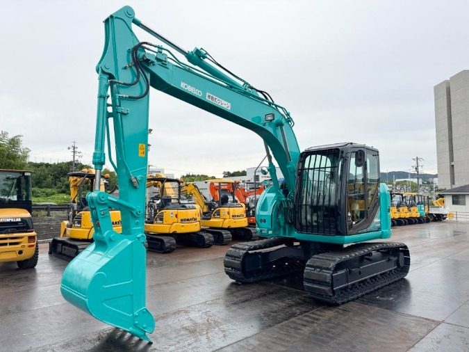 Гусеничный экскаватор Kobelco SK135SR-3