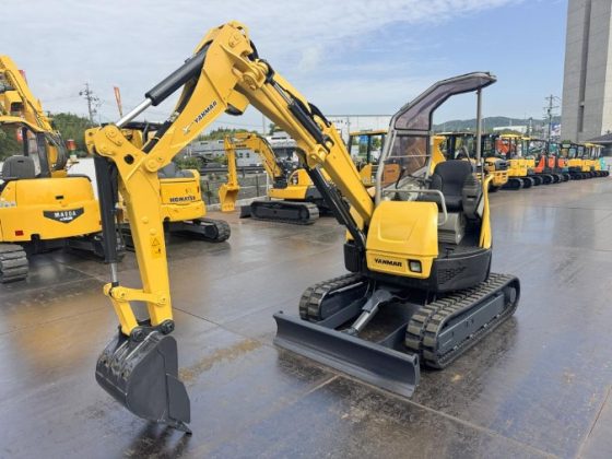 Мини-экскаватор Yanmar B2-5