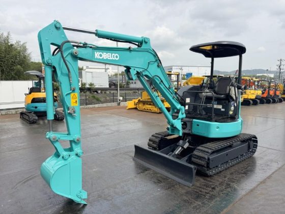 Мини-экскаватор Kobelco SK30SR-6