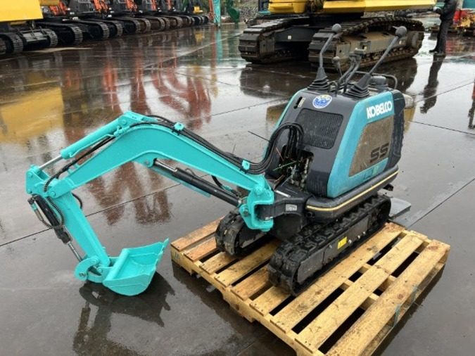 Мини-экскаватор Kobelco SS1