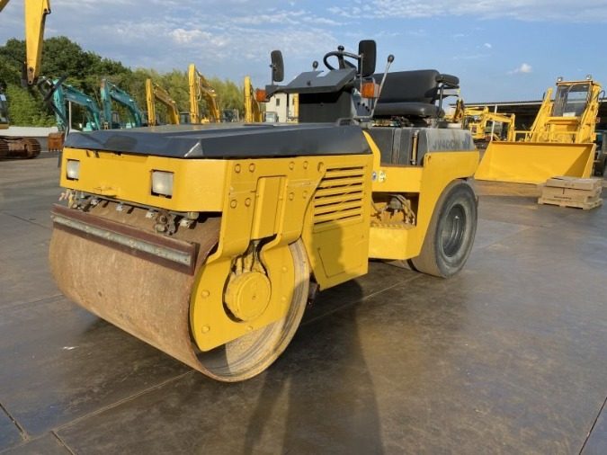 Дорожный каток Komatsu JV40CW-5E0